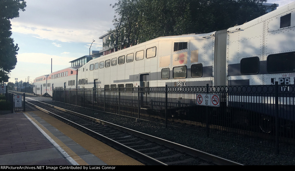 Caltrain 172